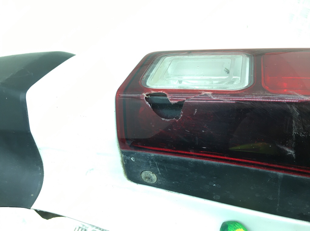 Клык бампера задний левый бу для Nissan Primastar 2 2.0 CDTi, 2022 г. Клык бампера задний левый бу для Nissan Primastar 2 2.0 CDTi, 2022 г.