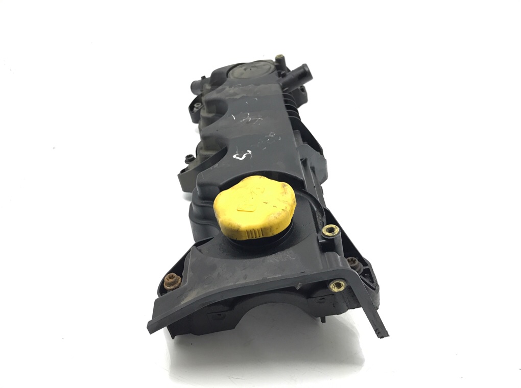 Клапанная крышка бу для Opel Zafira B 1.9 CDTi,  2007 г.