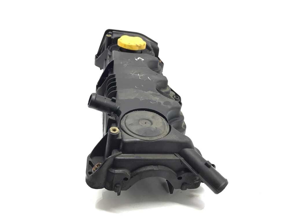 Клапанная крышка бу для Opel Zafira B 1.9 CDTi,  2007 г.