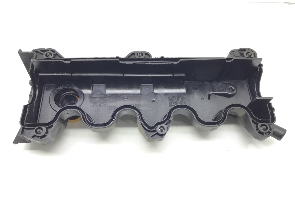 Клапанная крышка бу для Opel Zafira B 1.9 CDTi,  2007 г.