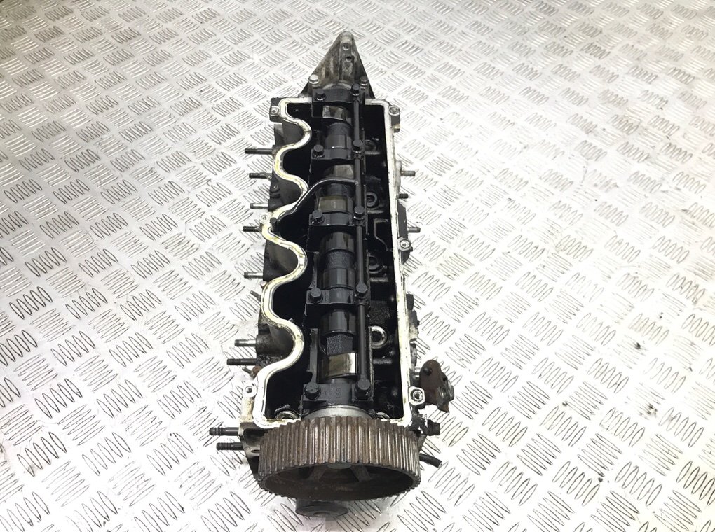 Головка блока цилиндров бу для Opel Zafira B 1.9 CDTi,  2007 г.