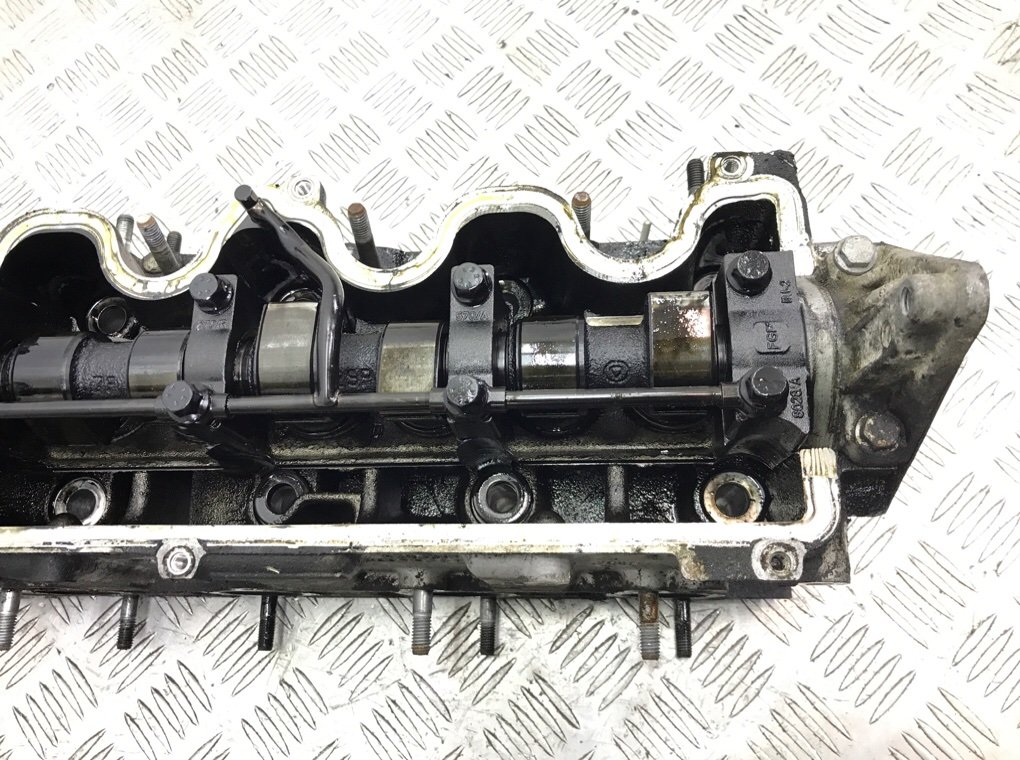 Головка блока цилиндров бу для Opel Zafira B 1.9 CDTi,  2007 г.