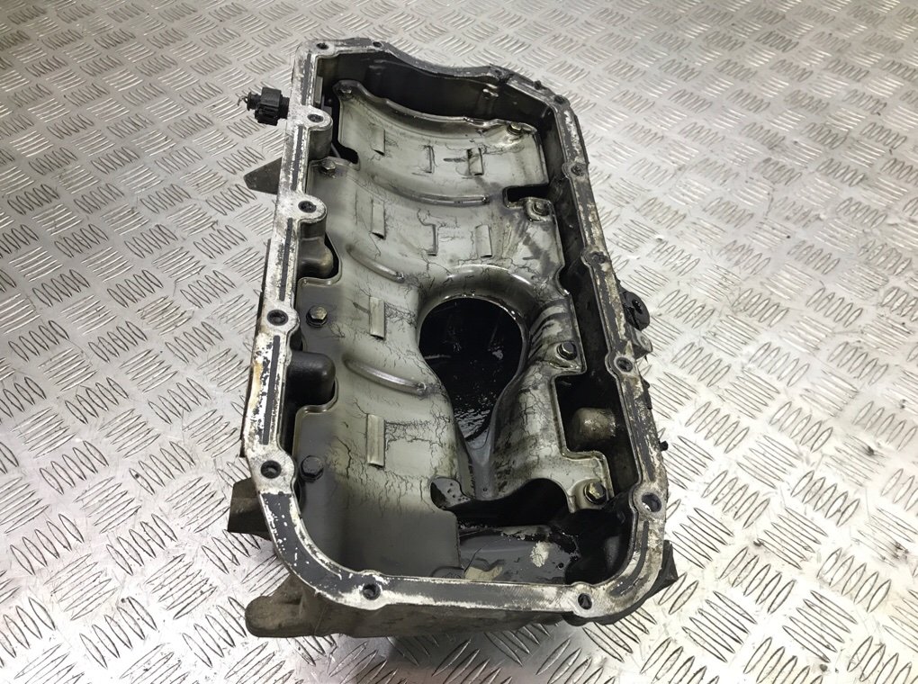 Поддон бу для Opel Zafira B 1.9 CDTi, 2007 г. Поддон бу для Opel Zafira B 1.9 CDTi, 2007 г.