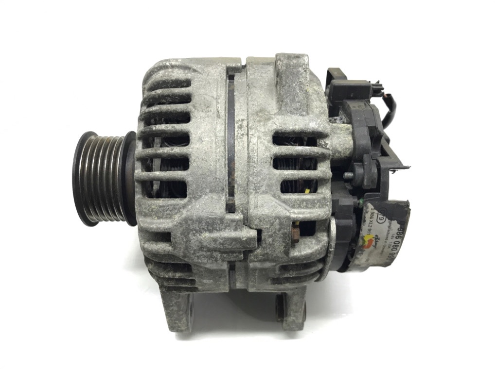 Генератор бу для Renault Clio 3 1.4 i, 2006 г.