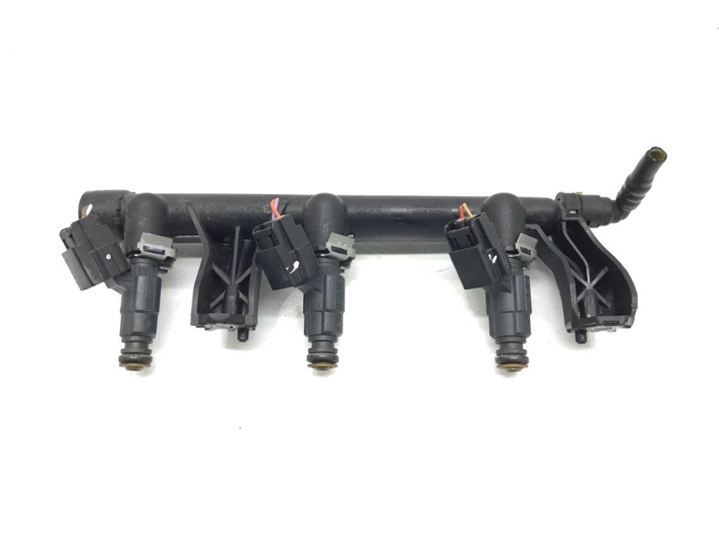 Топливная рампа бу для DS 3 1 1.2 i, 2018 г.