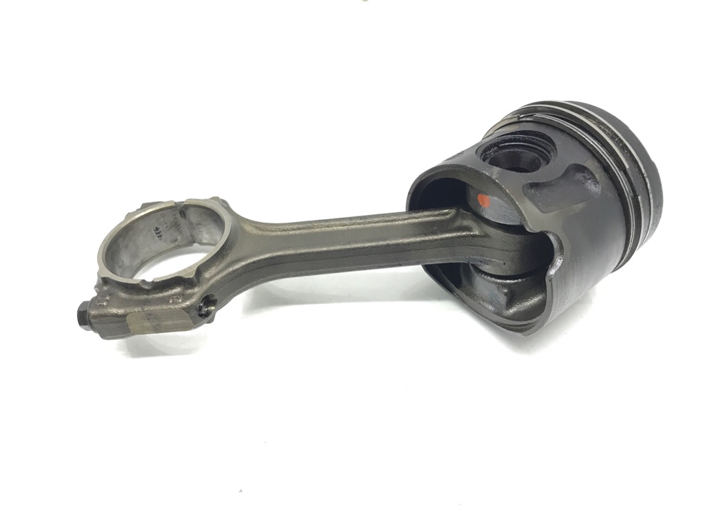 Поршень бу для Fiat Panda 3 1.3 JTD,  2013 г.