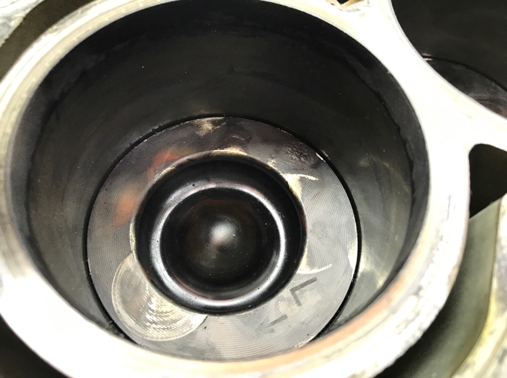 Блок цилиндров бу для Citroen C4 Grand Picasso 2 1.6 HDi,  2015 г.