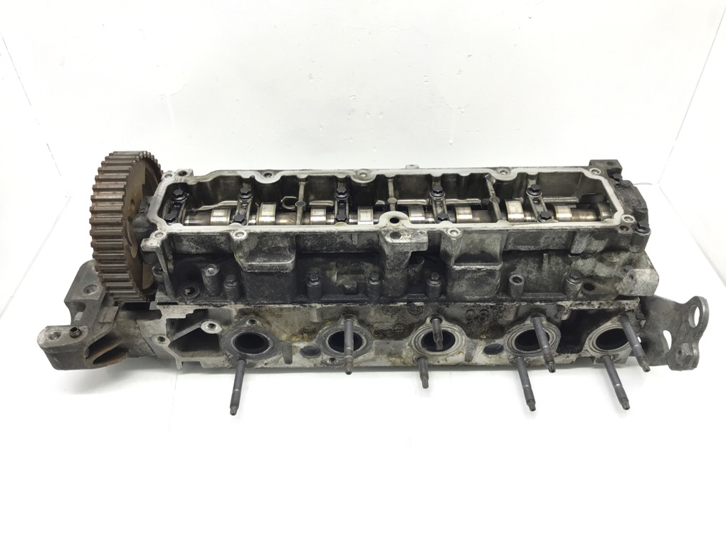 Головка блока цилиндров бу для Citroen C4 Grand Picasso 2 1.6 HDi, 2015 г.