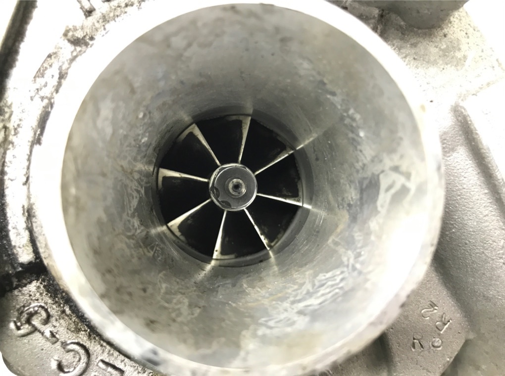 Турбина бу для Citroen C4 Grand Picasso 2 1.6 HDi, 2015 г. Турбина бу для Citroen C4 Grand Picasso 2 1.6 HDi, 2015 г.