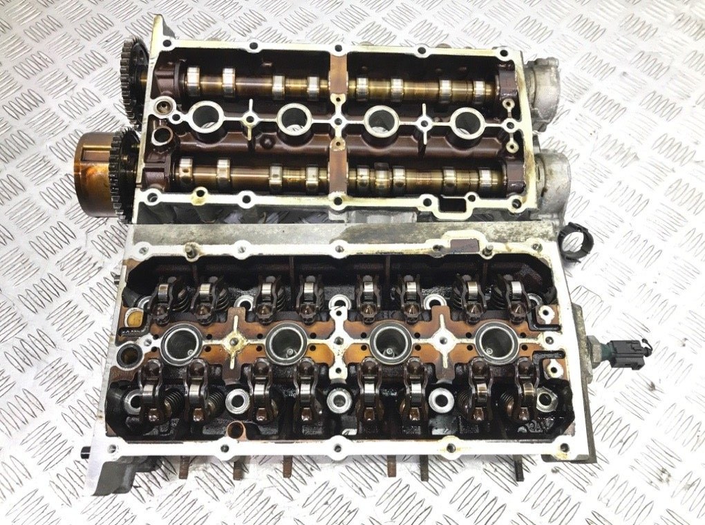 Головка блока цилиндров бу для Volkswagen Golf 5 1.4 TSi, 2008 г. Головка блока цилиндров бу для Volkswagen Golf 5 1.4 TSi, 2008 г.