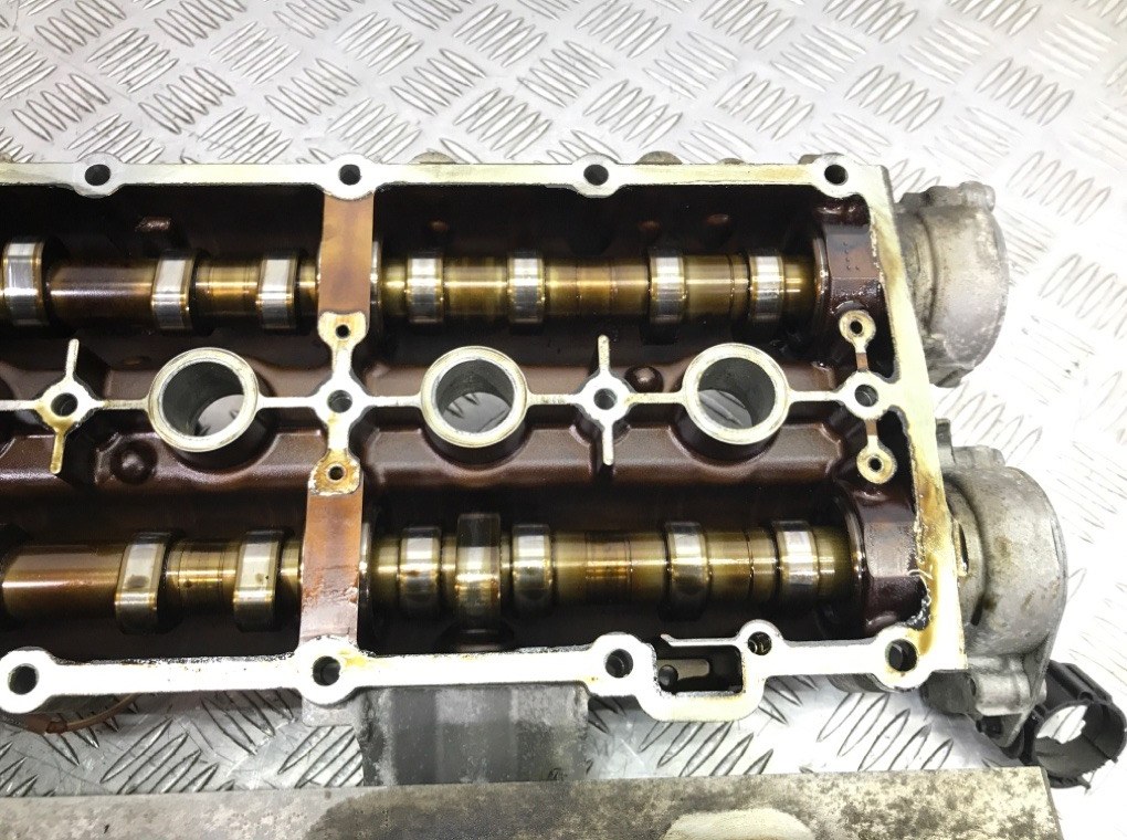 Головка блока цилиндров бу для Volkswagen Golf 5 1.4 TSi, 2008 г. Головка блока цилиндров бу для Volkswagen Golf 5 1.4 TSi, 2008 г.