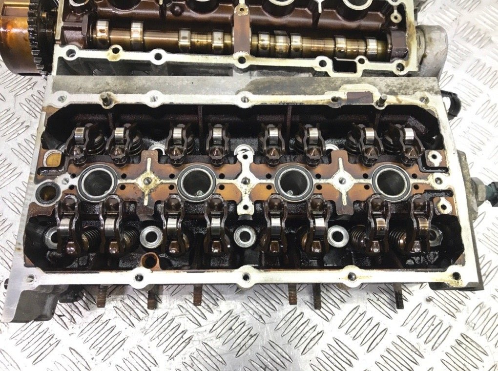 Головка блока цилиндров бу для Volkswagen Golf 5 1.4 TSi, 2008 г. Головка блока цилиндров бу для Volkswagen Golf 5 1.4 TSi, 2008 г.