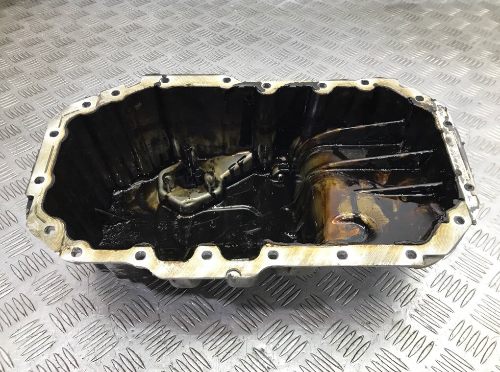 Поддон бу для Volkswagen Golf 5 1.4 TSi,  2008 г.