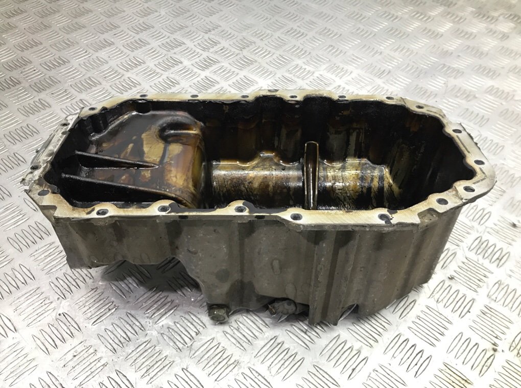 Поддон бу для Volkswagen Golf 5 1.4 TSi,  2008 г.