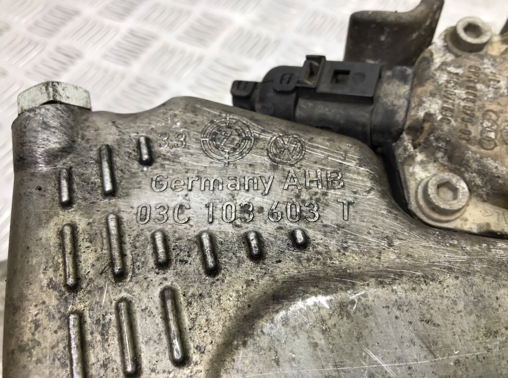 Поддон бу для Volkswagen Golf 5 1.4 TSi,  2008 г.