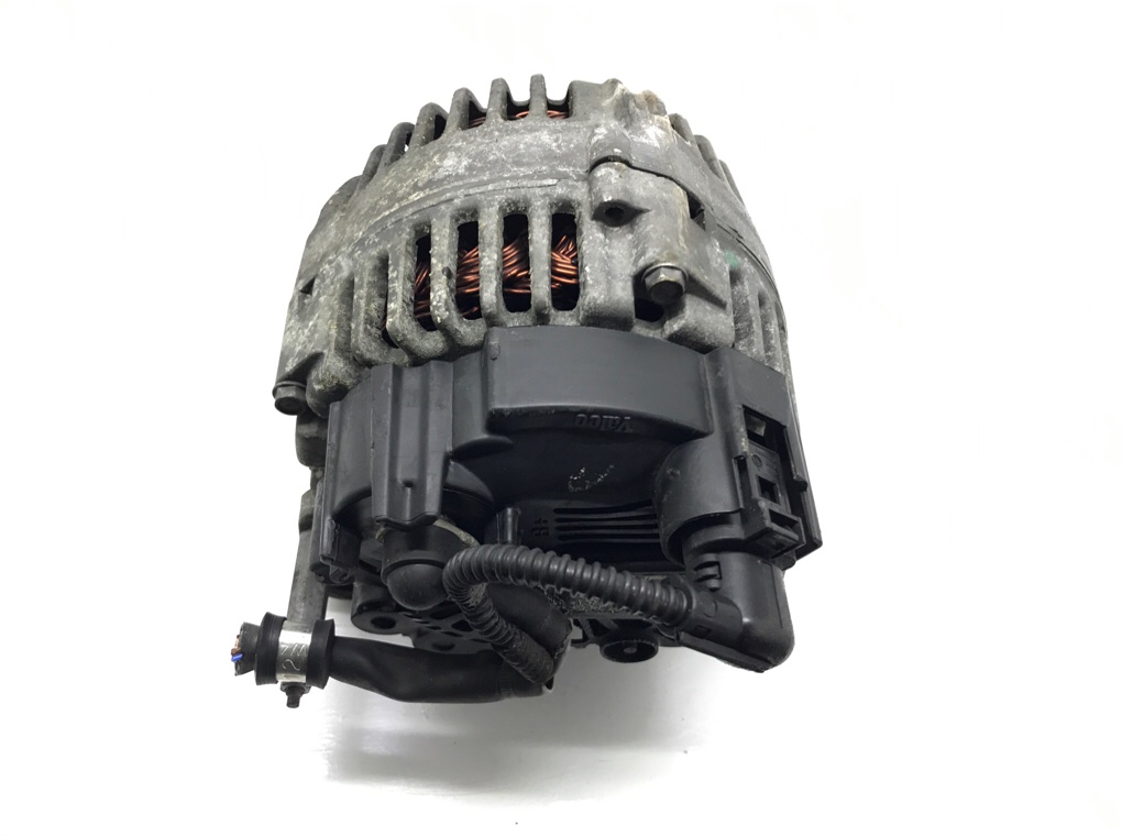 Генератор бу для Volkswagen Golf 5 1.4 TSi, 2008 г. Генератор бу для Volkswagen Golf 5 1.4 TSi, 2008 г.