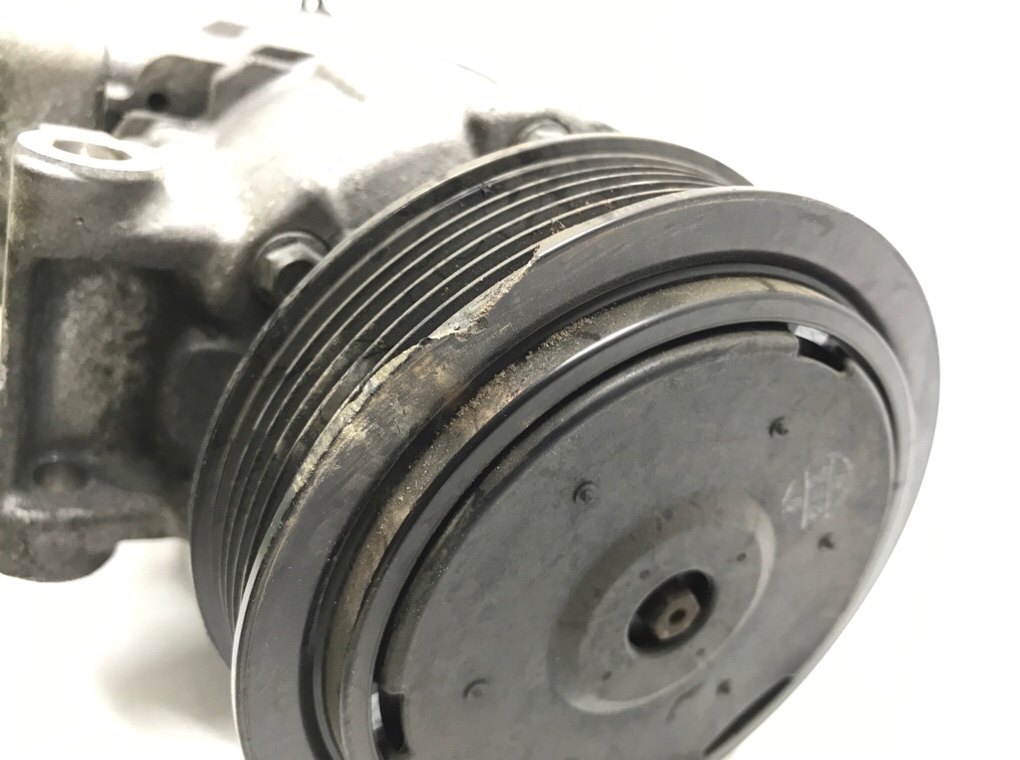 Компрессор кондиционера бу для Volkswagen Golf 5 1.4 TSi, 2008 г. Компрессор кондиционера бу для Volkswagen Golf 5 1.4 TSi, 2008 г.