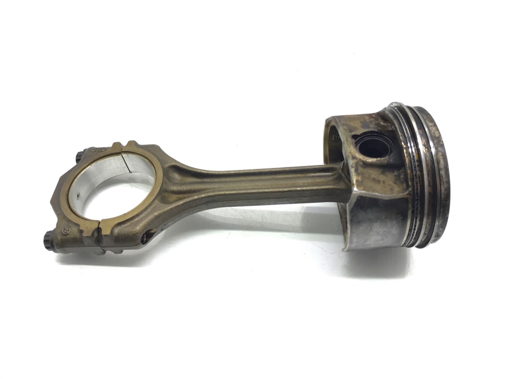 Поршень бу для Volkswagen Golf 5 1.4 TSi,  2008 г.