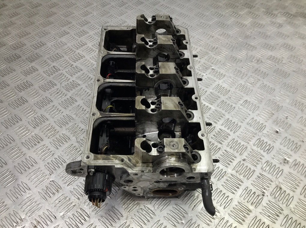 Головка блока цилиндров бу для Volkswagen Jetta 5 1.9 TDi, 2007 г. Головка блока цилиндров бу для Volkswagen Jetta 5 1.9 TDi, 2007 г.