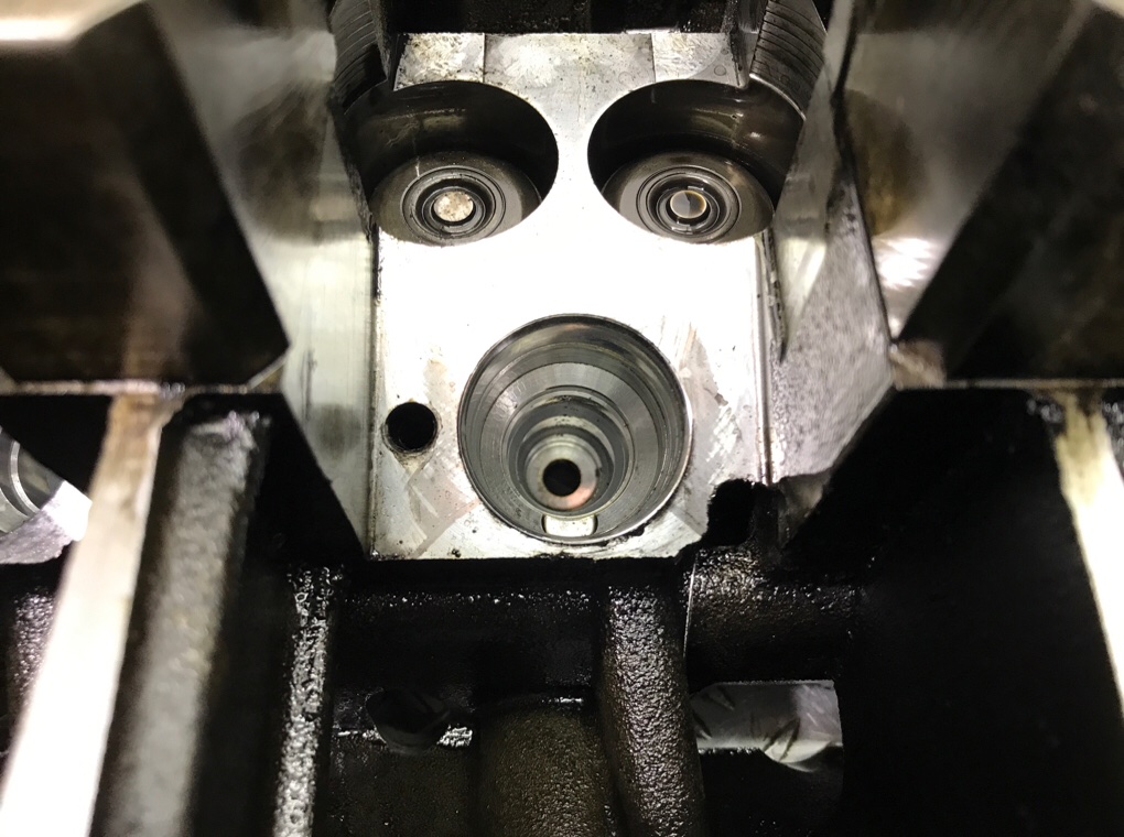 Головка блока цилиндров бу для Volkswagen Jetta 5 1.9 TDi, 2007 г. Головка блока цилиндров бу для Volkswagen Jetta 5 1.9 TDi, 2007 г.