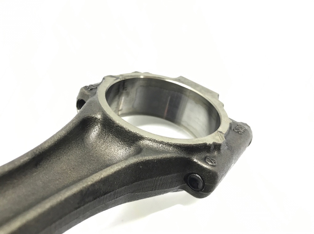 Поршень бу для Audi A3 8P 1.9 TDi,  2006 г.