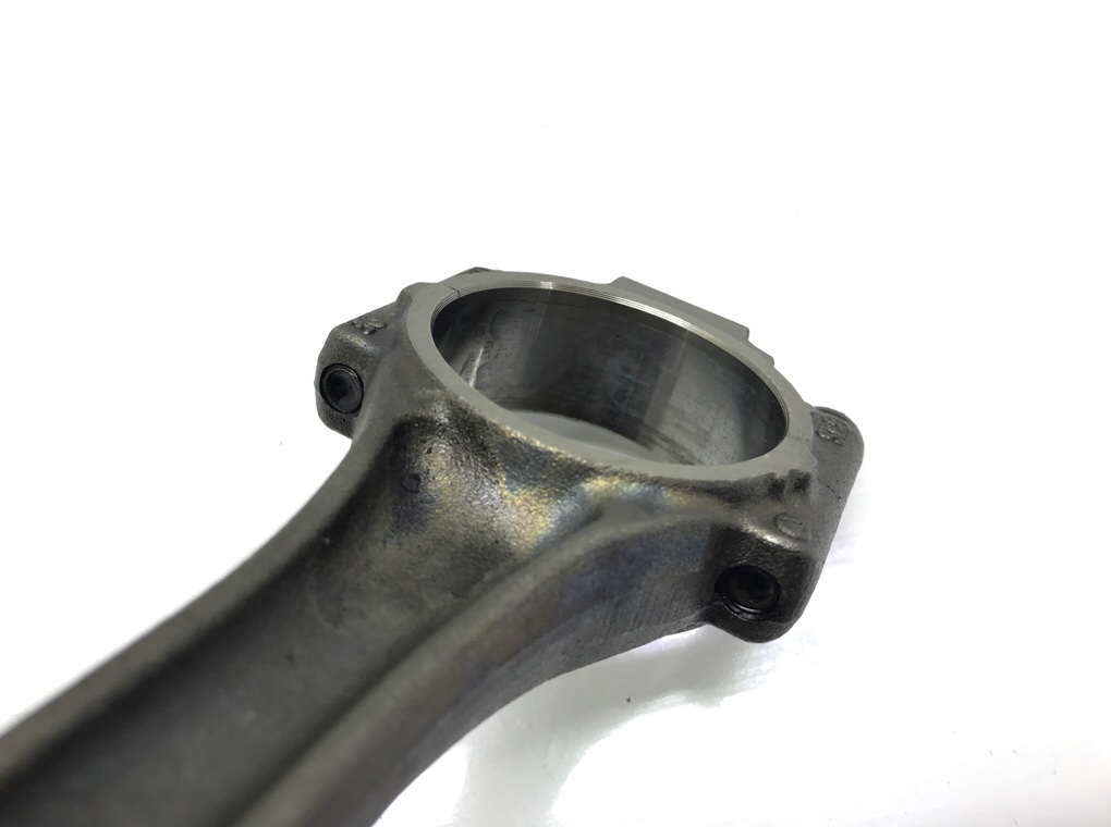 Поршень бу для Audi A3 8P 1.9 TDi,  2006 г.