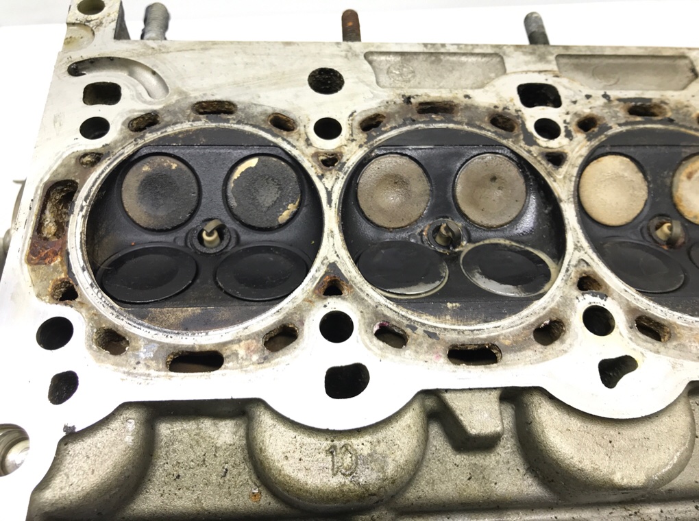 Головка блока цилиндров бу для Opel Astra J 1.4 i, 2010 г. Головка блока цилиндров бу для Opel Astra J 1.4 i, 2010 г.