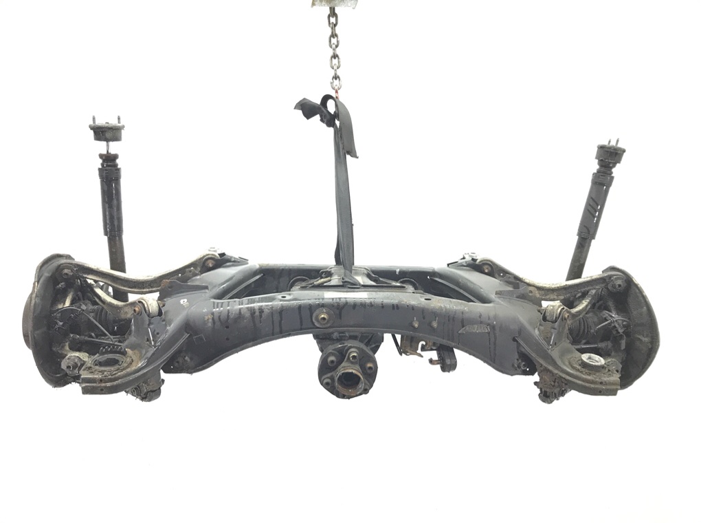 Балка подвески задняя бу для Mercedes C W204 2.2 CDi, 2009 г.