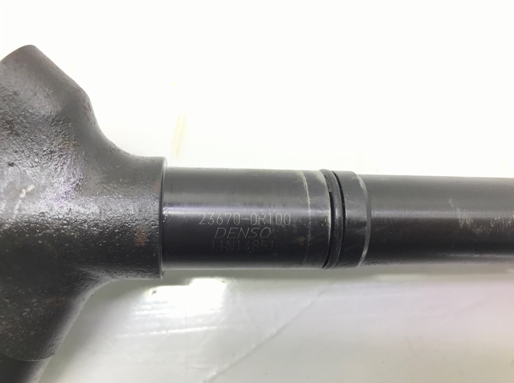 Форсунка бу для Toyota Verso 1 2.0 D-4D,  2012 г.