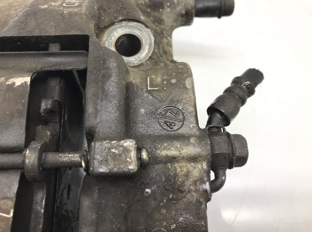 Суппорт передний левый бу для Lexus LS 430 4.3 i, 2005 г. Суппорт передний левый бу для Lexus LS 430 4.3 i, 2005 г.