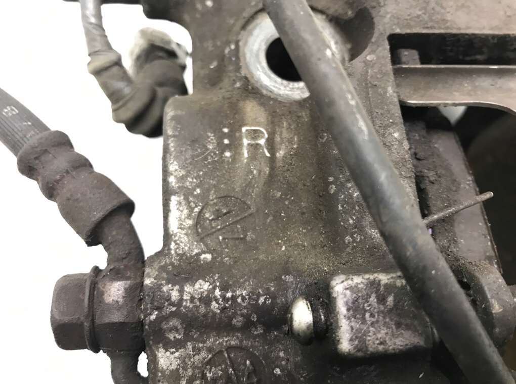 Суппорт передний правый бу для Lexus LS 430 4.3 i, 2005 г. Суппорт передний правый бу для Lexus LS 430 4.3 i, 2005 г.