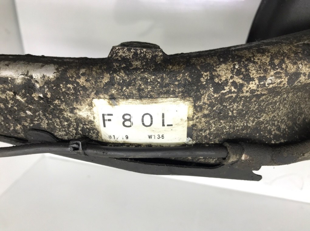 Кулак поворотный левый бу для Lexus LS 430 4.3 i, 2005 г. Кулак поворотный левый бу для Lexus LS 430 4.3 i, 2005 г.