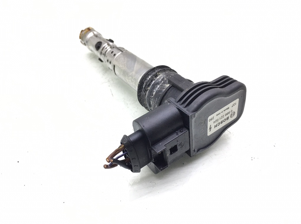 Катушка зажигания бу для Volkswagen Golf 4 1.8 Ti,  2001 г.