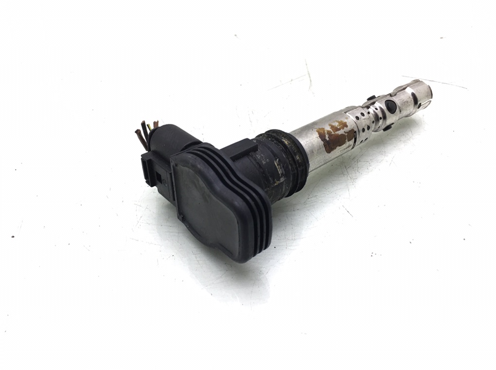 Катушка зажигания бу для Volkswagen Golf 4 1.8 Ti,  2001 г.