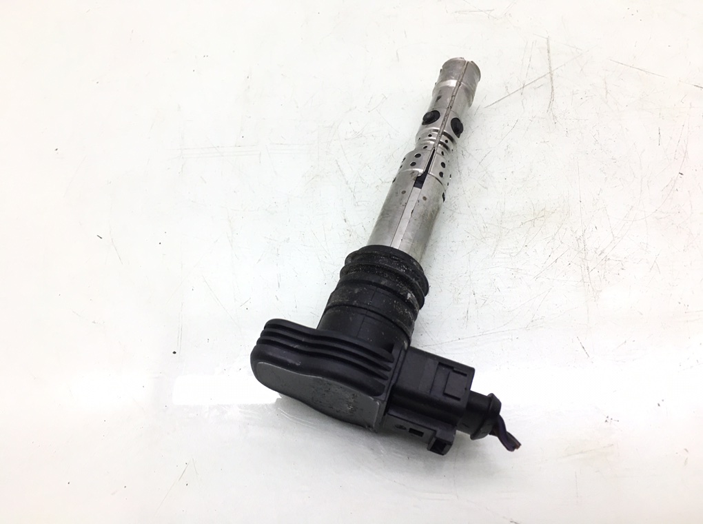 Катушка зажигания бу для Volkswagen Golf 4 1.8 Ti,  2001 г.