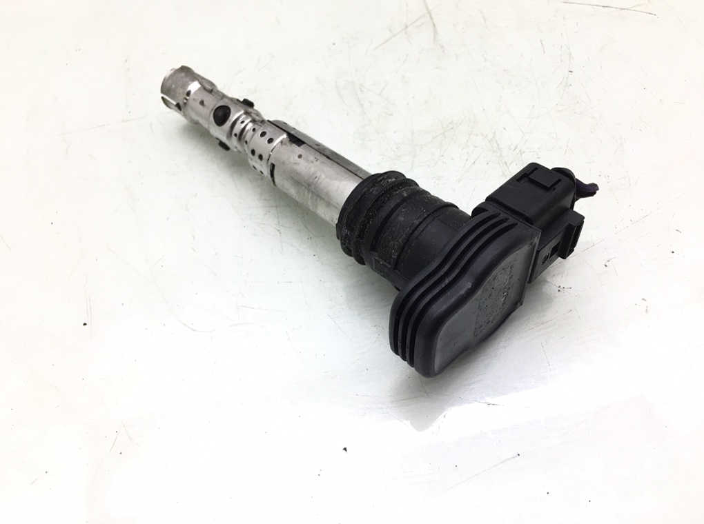 Катушка зажигания бу для Volkswagen Golf 4 1.8 Ti,  2001 г.