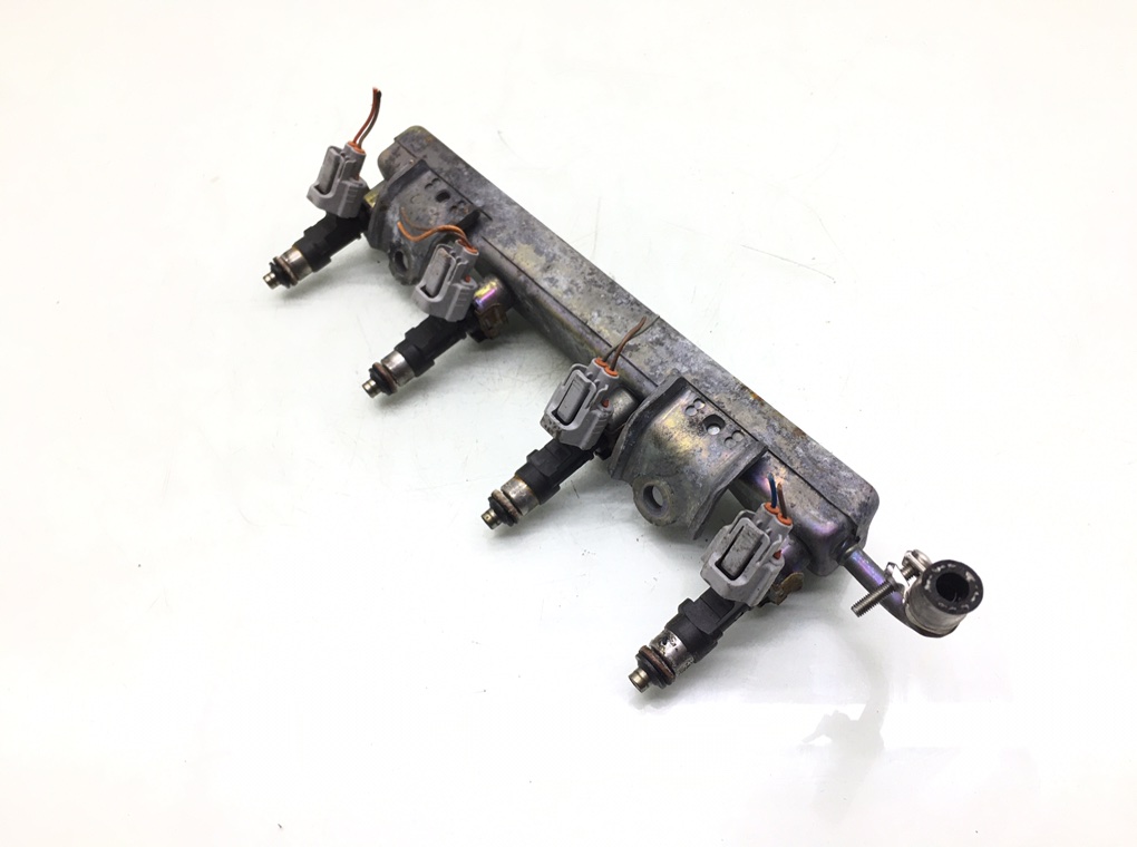 Топливная рампа бу для Nissan Micra K12 1.4 i, 2008 г. Топливная рампа бу для Nissan Micra K12 1.4 i, 2008 г.