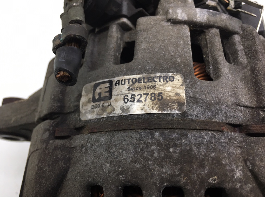 Генератор бу для Toyota Yaris XP9 1.0 i,  2006 г.