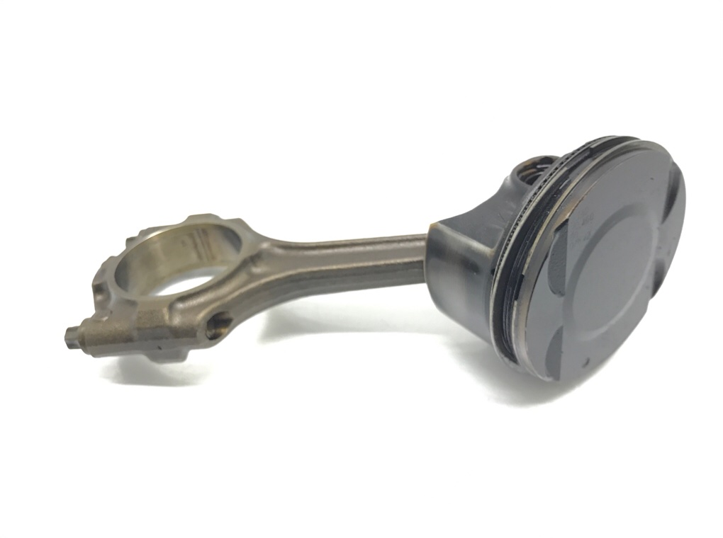 Поршень бу для Opel Insignia 1 1.8 i,  2014 г.