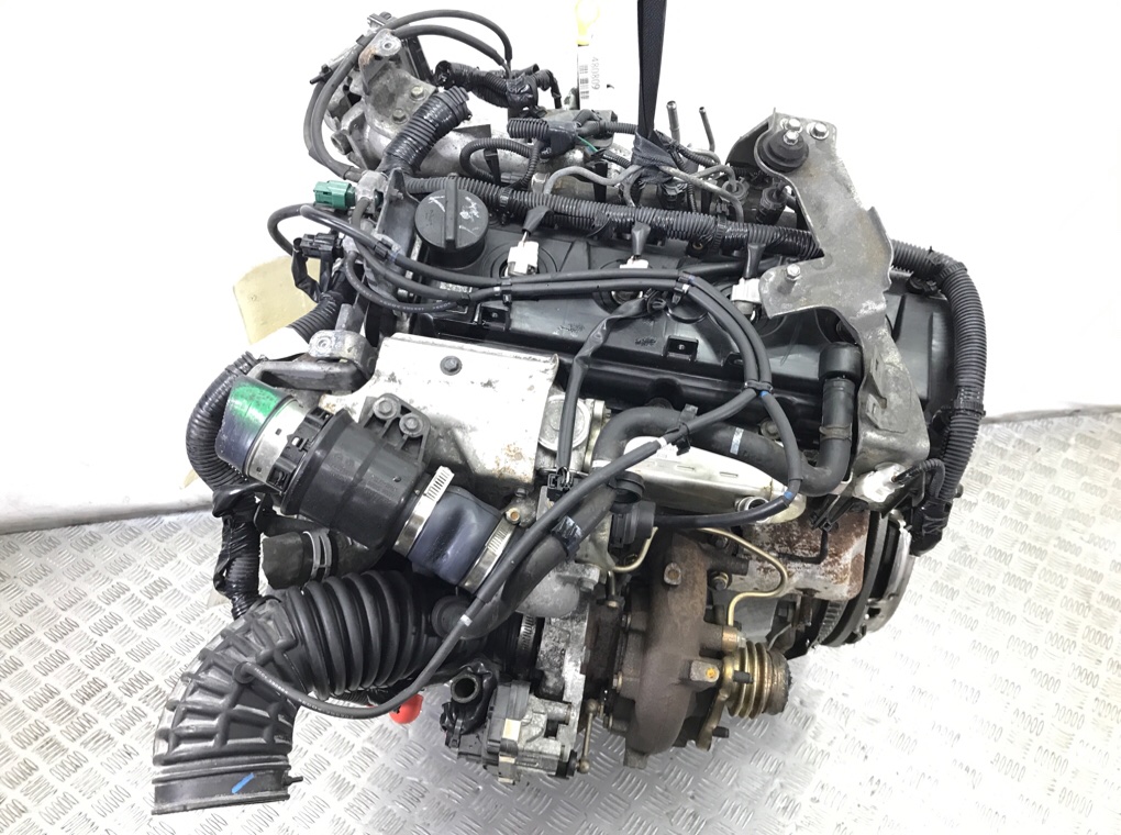 Двигатель (ДВС)  бу для Nissan Pathfinder R51 2.5 DCi,  2011 г.