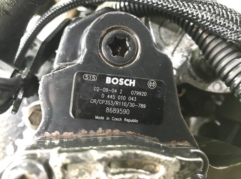 Двигатель (ДВС)  бу для Volvo V70 2 2.4 TD,  2003 г.