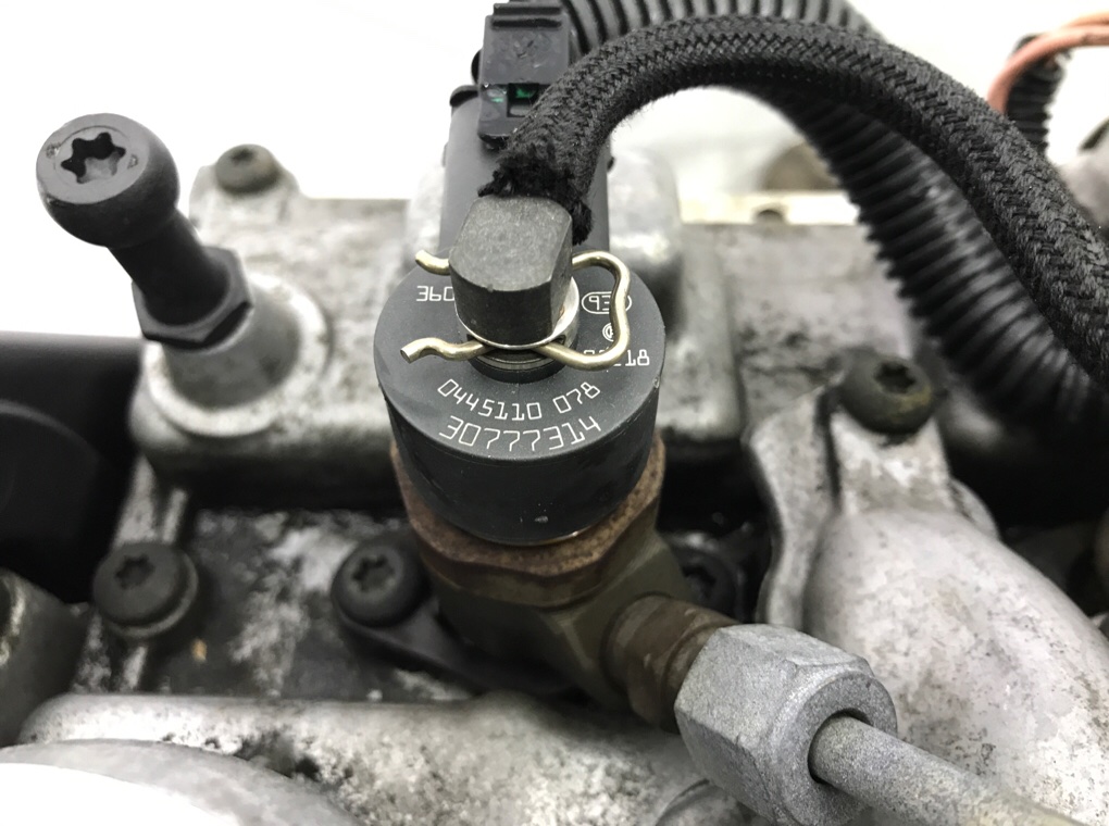 Двигатель (ДВС)  бу для Volvo V70 2 2.4 TD,  2003 г.