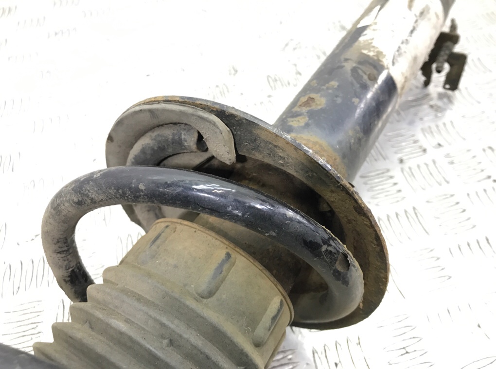 Стойка передняя левая бу для Fiat Ducato 3 2.3 D, 2018 г. Стойка передняя левая бу для Fiat Ducato 3 2.3 D, 2018 г.