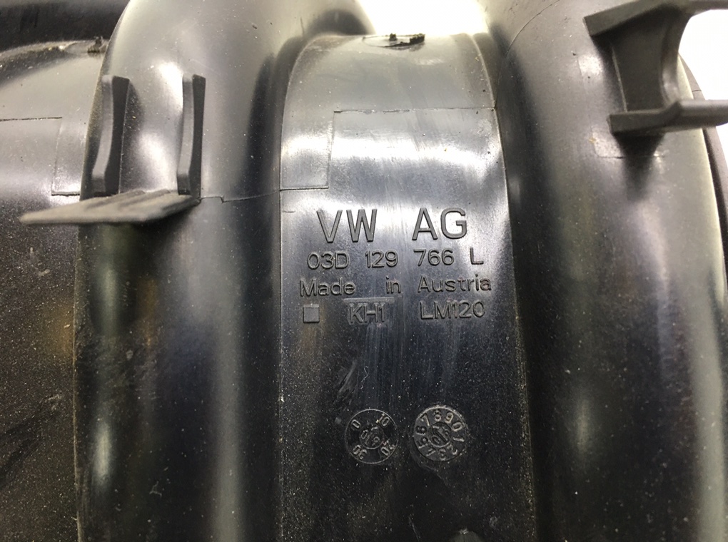 Коллектор впускной бу для Volkswagen Fox 2 1.2 i,  2010 г.