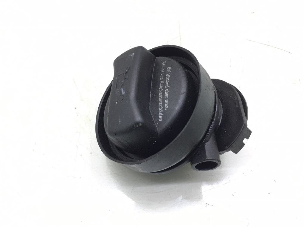 Маслозаливная горловина бу для Volkswagen Golf 4 1.6 i, 2002 г. Маслозаливная горловина бу для Volkswagen Golf 4 1.6 i, 2002 г.