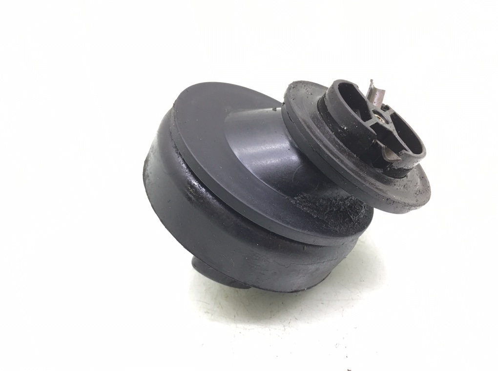 Маслозаливная горловина бу для Volkswagen Golf 4 1.6 i, 2002 г. Маслозаливная горловина бу для Volkswagen Golf 4 1.6 i, 2002 г.