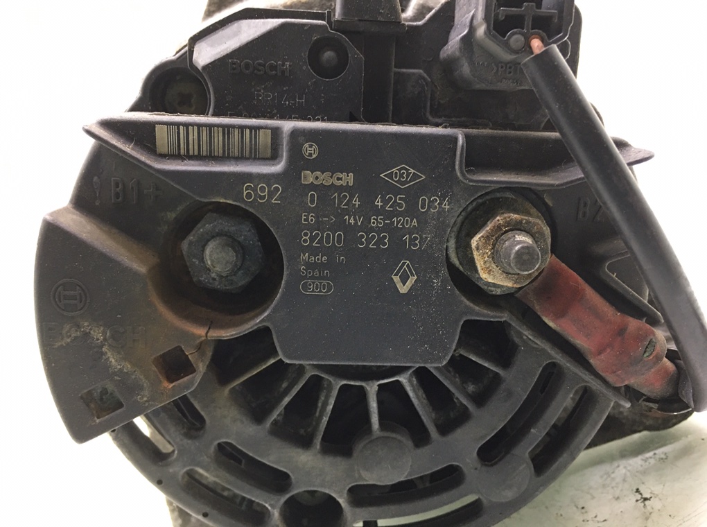 Генератор бу для Renault Clio 3 1.6 i,  2007 г.