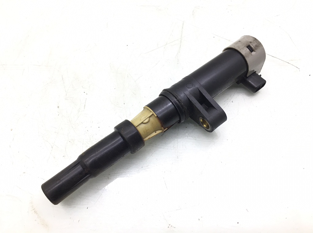 Катушка зажигания бу для Renault Clio 3 1.6 i, 2007 г. Катушка зажигания бу для Renault Clio 3 1.6 i, 2007 г.