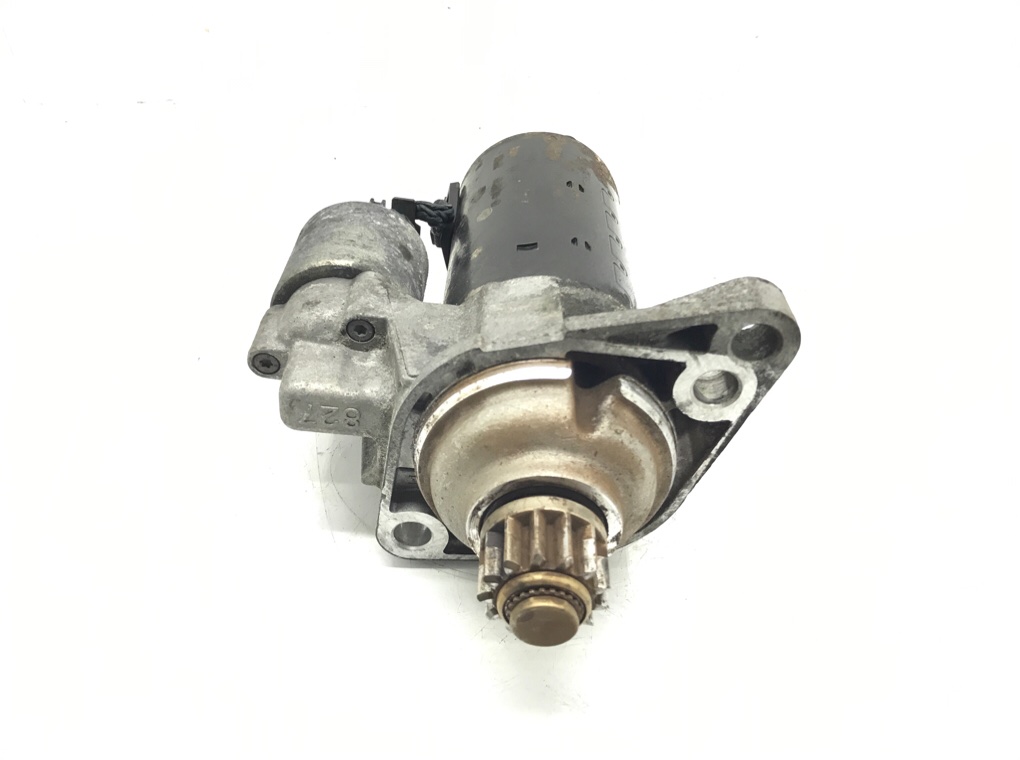 Стартер бу для Volkswagen Passat B7 1.6 TDi,  2010 г.