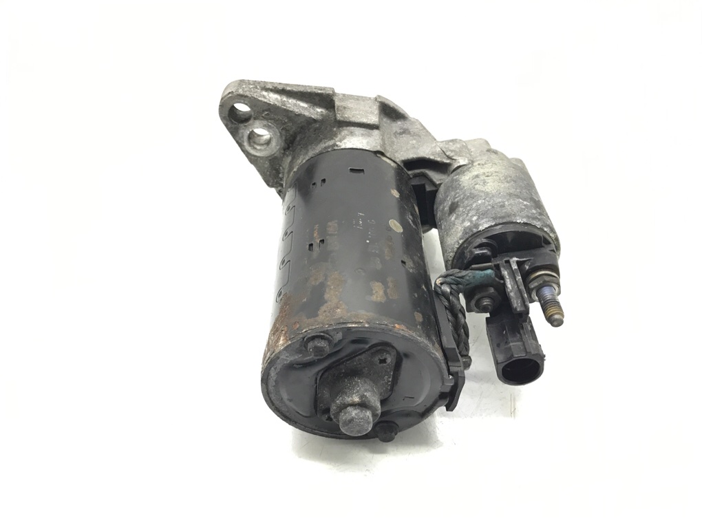 Стартер бу для Volkswagen Passat B7 1.6 TDi,  2010 г.